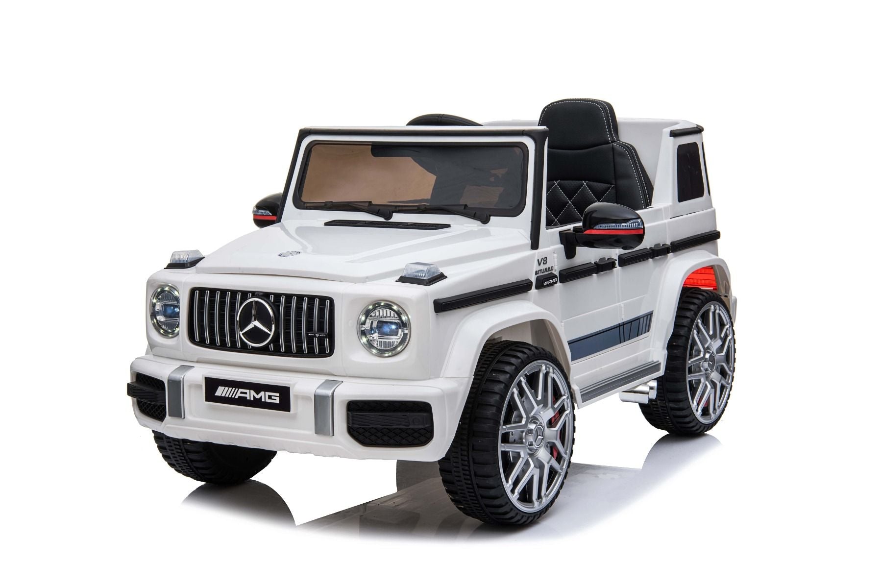 Voiture électrique enfants 12V Mercedes AMG G63 neuve, blanc, avec licence d'origine, porte à batterie, ouverture par des portes, monoplace, 2x moteur, batterie 12 V, télécommande de 2,4 Ghz, suspension arrière, démarrage en douceur