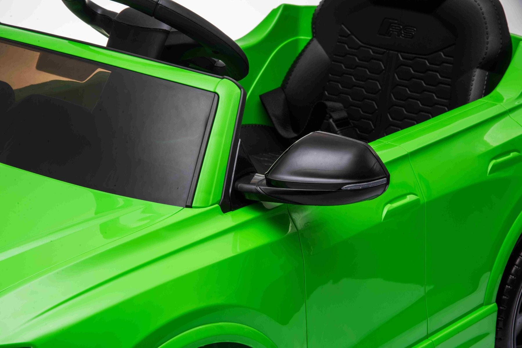 Voiture electrique enfants 12V, Audi RSQ8, verte avec télécommande 2,4 Ghz