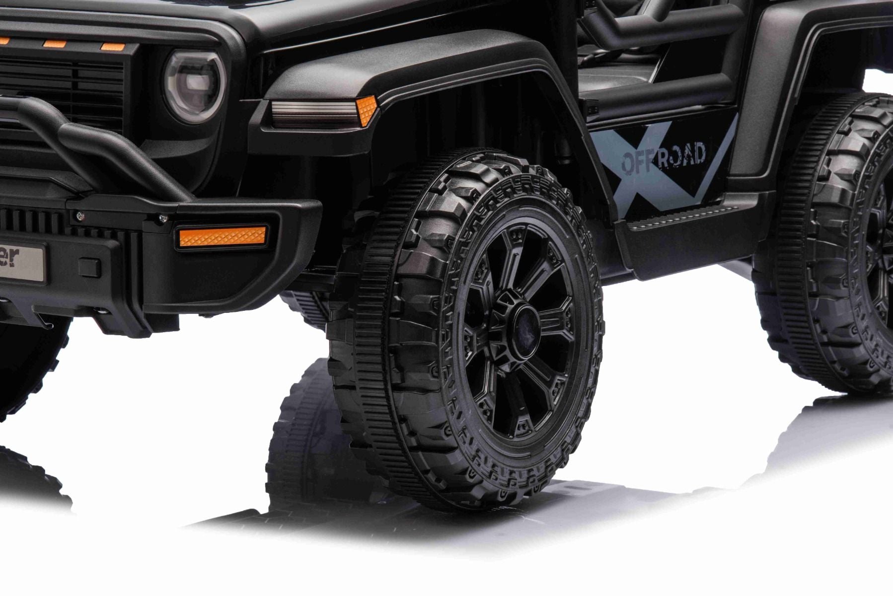 Voiture électrique pour enfants OFFROAD NEW avec traction arrière, noir, batterie lithium, châssis haut, siège large, suspension arrière, télécommande 2,4 GHz, lumières LED
