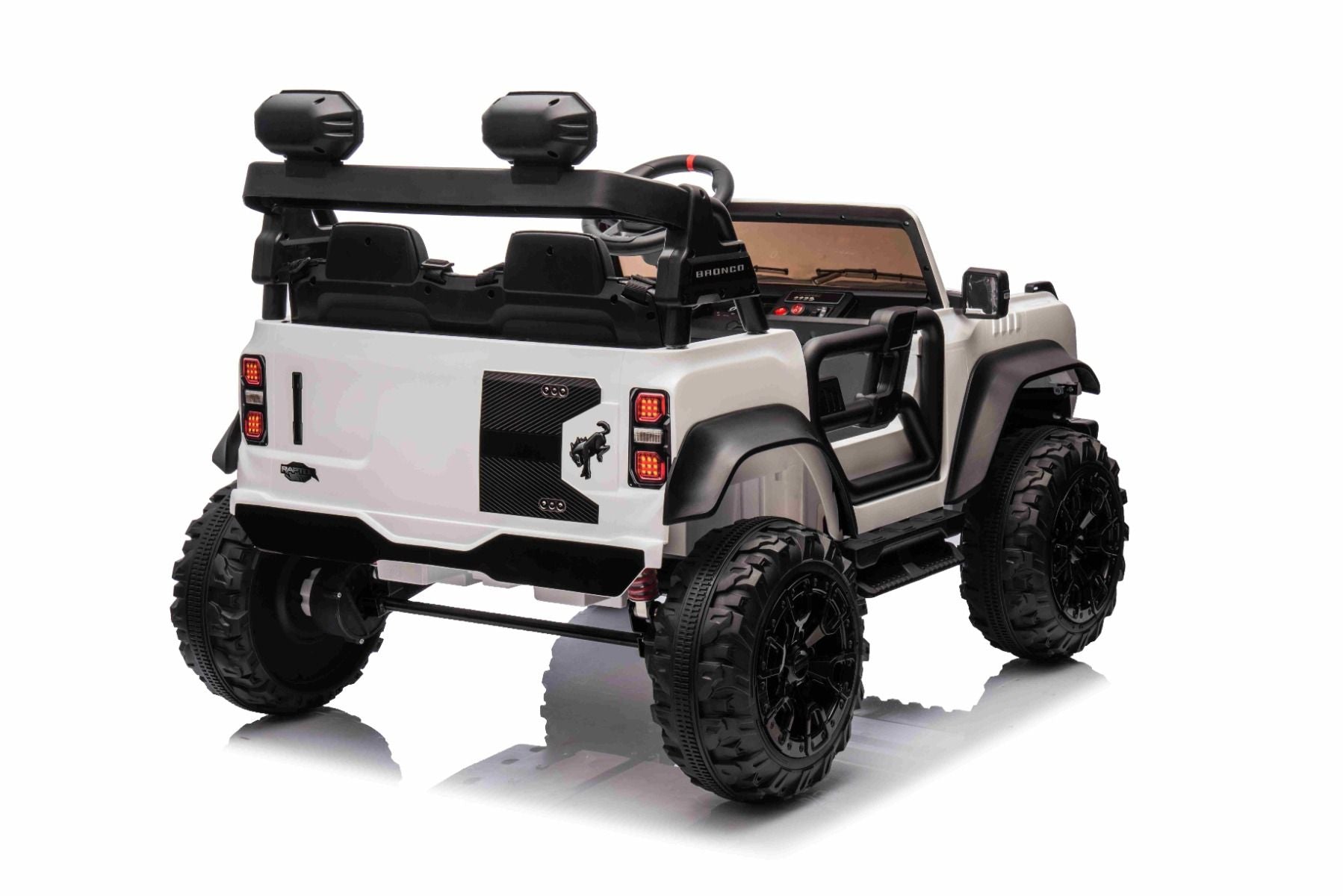 Voiture électrique pour enfants Ford Bronco XL avec propulsion arrière, sous licence (deux places), blanche, batterie au lithium, suspension haute, deux sièges, essieu arrière suspendu, télécommande 2,4 GHz, lecteur MP3 avec entrée USB, lumières LED