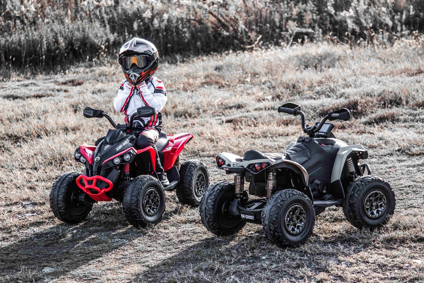 Quad electric enfants 12V, Can-am Renegade, rouge, voiture electrique enfants 12V, lumières LED, batterie 12V, moteurs 2 x 35W, roues souples en EVA, lecteur MP3 avec entrée USB/AUX, sous licence