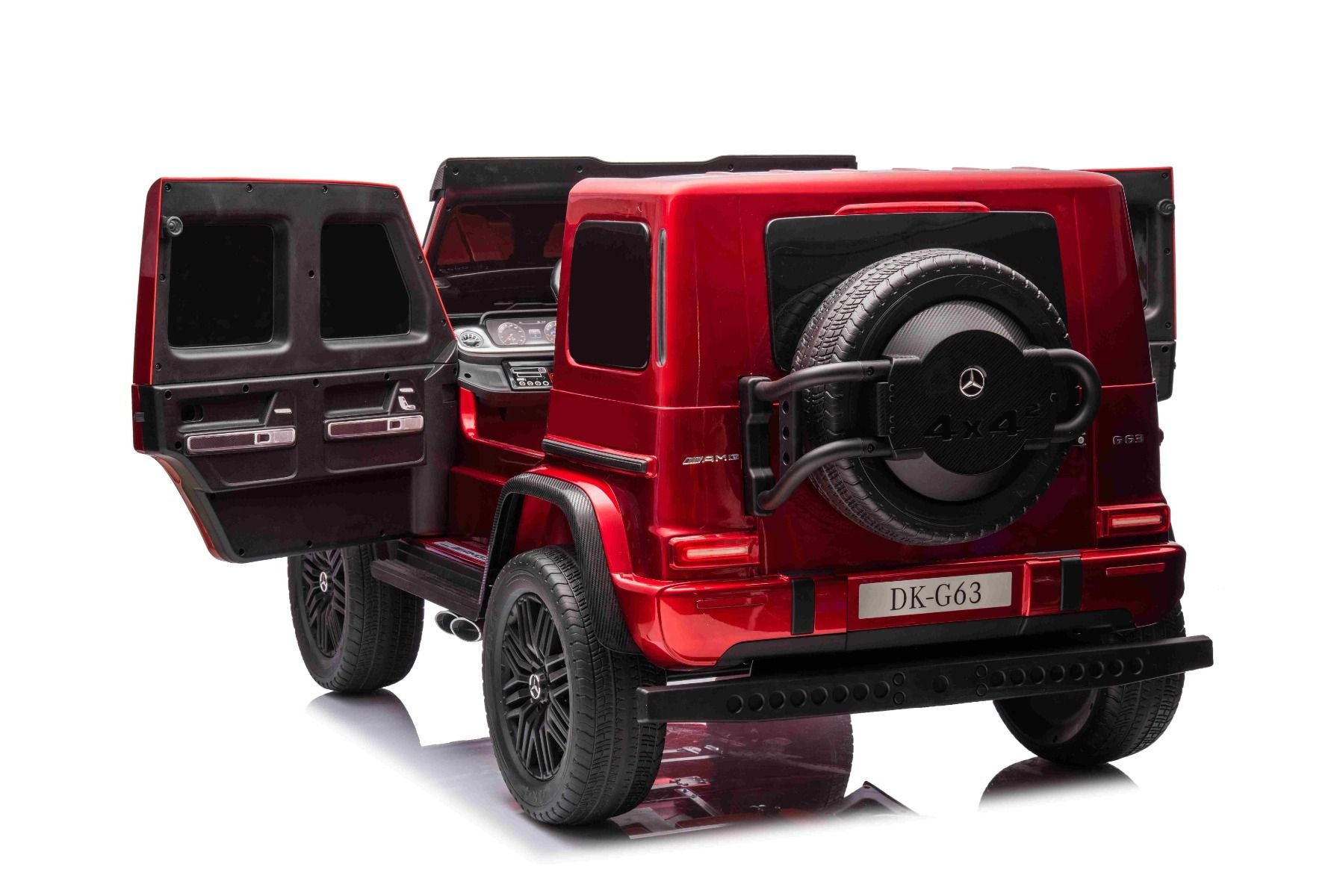 Voiture électrique à conducteur porté Mercedes-Benz G63 AMG 4x4² Biplace 24V, Peinte en rouge, Lecteur MP4 avec entrée USB/AUX, Lecteur 4x4, Batterie 24V/7Ah, 4 moteurs 200W, Roues EVA avec suspension, Sièges en similicuir, Télécommande , Licence