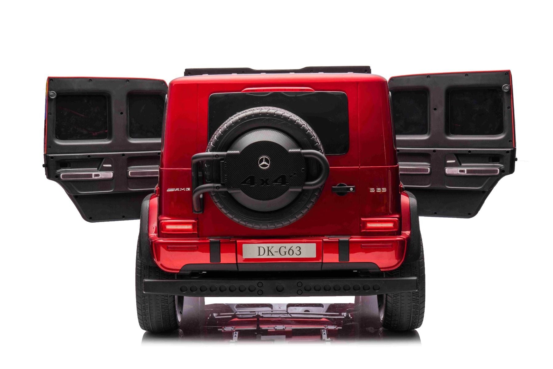 Voiture électrique à conducteur porté Mercedes-Benz G63 AMG 4x4² Biplace 24V, Peinte en rouge, Lecteur MP4 avec entrée USB/AUX, Lecteur 4x4, Batterie 24V/7Ah, 4 moteurs 200W, Roues EVA avec suspension, Sièges en similicuir, Télécommande , Licence