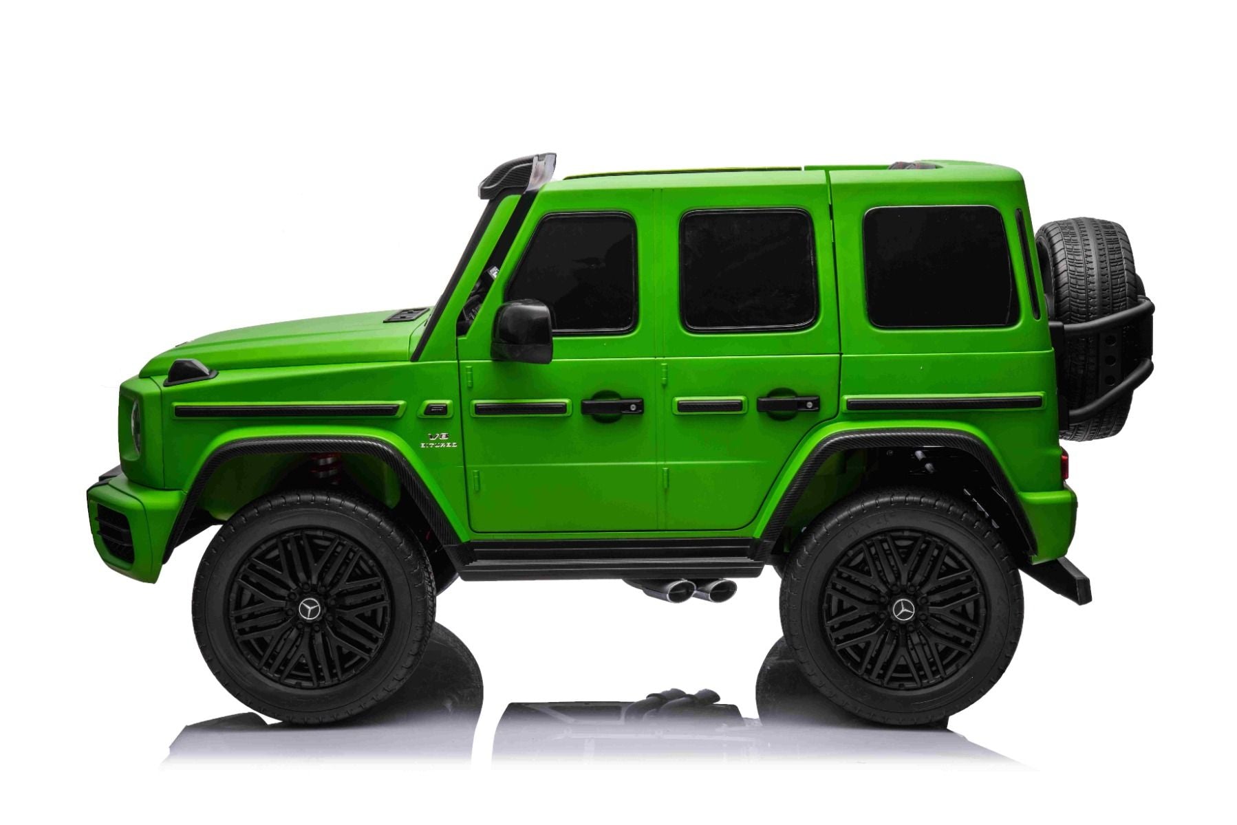Voiture électrique à conducteur porté Mercedes-Benz G63 AMG 4x4² Biplace 24V, Peinte en verte, Lecteur MP4 avec entrée USB/AUX, Lecteur 4x4, Batterie 24V/7Ah, 4 moteurs 200W, Roues EVA avec suspension, Sièges en similicuir, Télécommande , Licence
