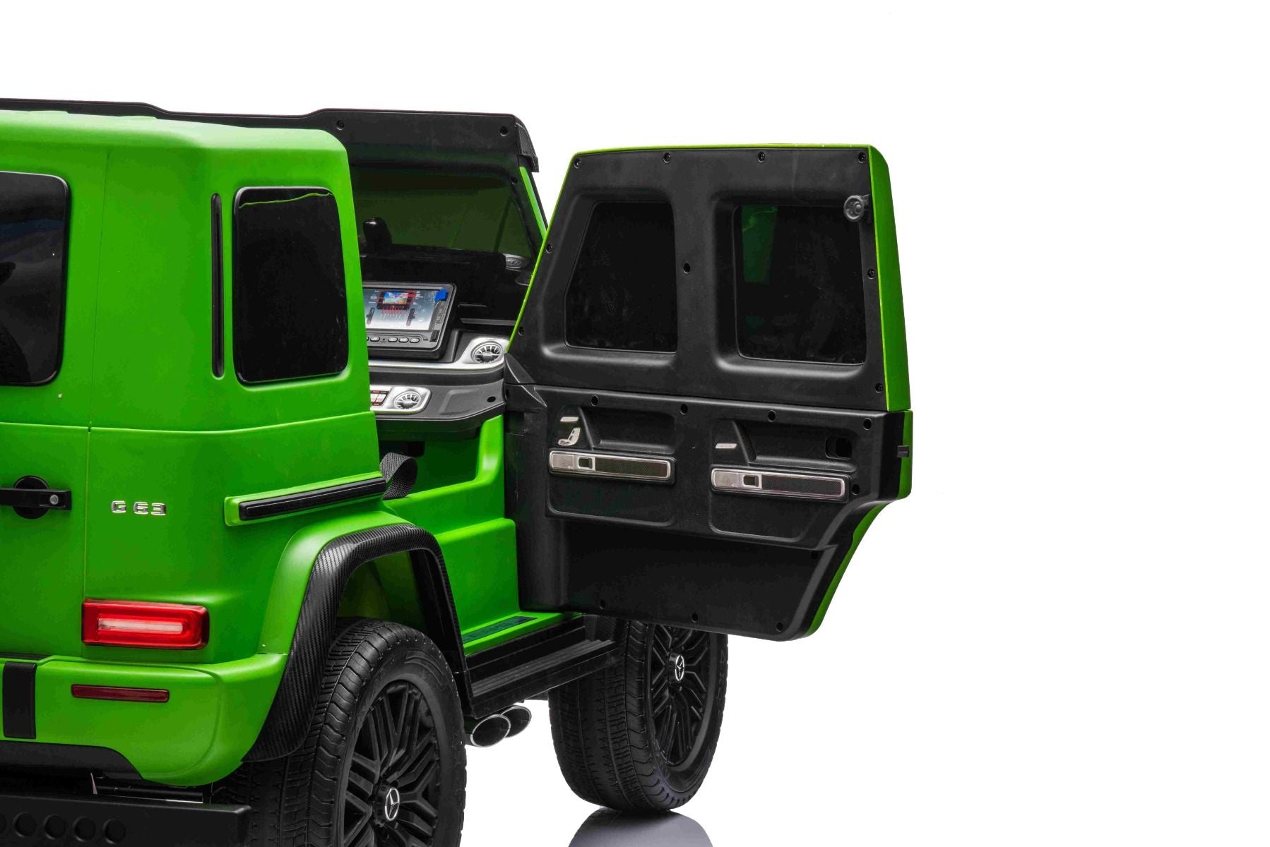 Voiture électrique à conducteur porté Mercedes-Benz G63 AMG 4x4² Biplace 24V, Peinte en verte, Lecteur MP4 avec entrée USB/AUX, Lecteur 4x4, Batterie 24V/7Ah, 4 moteurs 200W, Roues EVA avec suspension, Sièges en similicuir, Télécommande , Licence