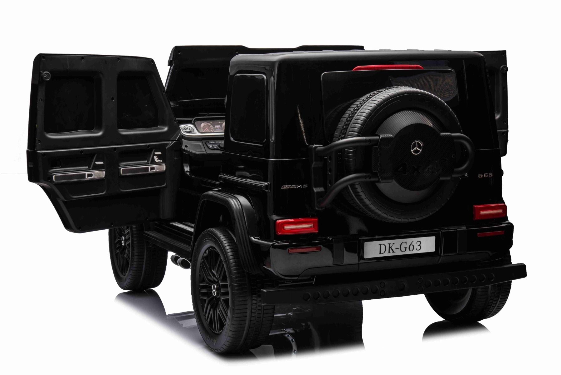 Voiture électrique à conducteur porté Mercedes-Benz G63 AMG 4x4² Biplace 24V, Peinte en noir, Lecteur MP4 avec entrée USB/AUX, Lecteur 4x4, Batterie 24V/7Ah, 4 moteurs 200W, Roues EVA avec suspension, Sièges en similicuir, Télécommande , Licence