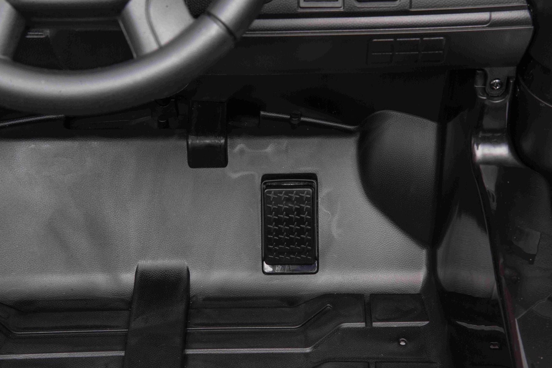 Voiture électrique enfants 12V Toyota Landcruiser, NOIR avec télécommande 2,4 Ghz, Moteur 2 x 35W, Licence