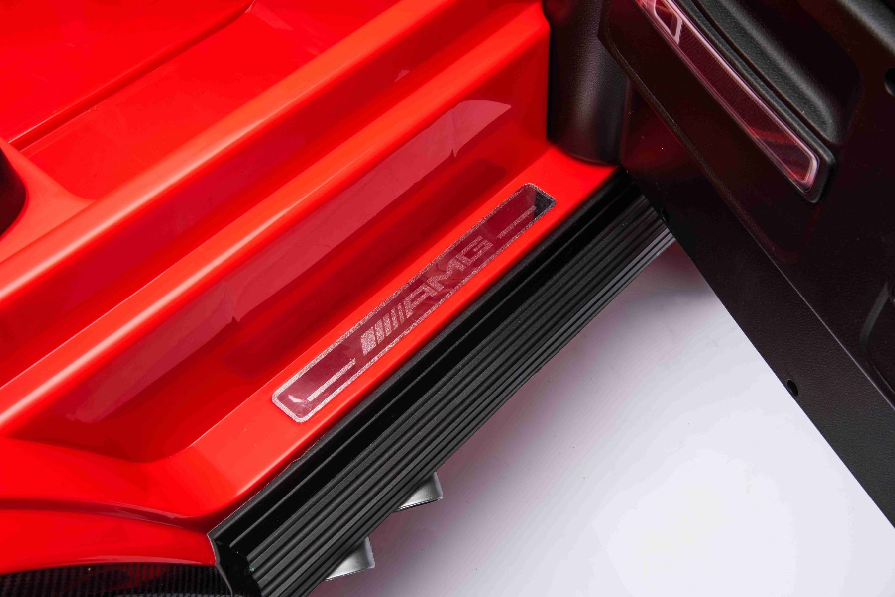 Voiture électrique Mercedes-Benz G63 AMG 4x4² Biplace 12V, rouge , Lecteur MP3 avec entrée USB/AUX, Conduite 4x4, Batterie 12V14Ah, Roues EVA avec suspension, Sièges en similicuir, Télécommande, Licence