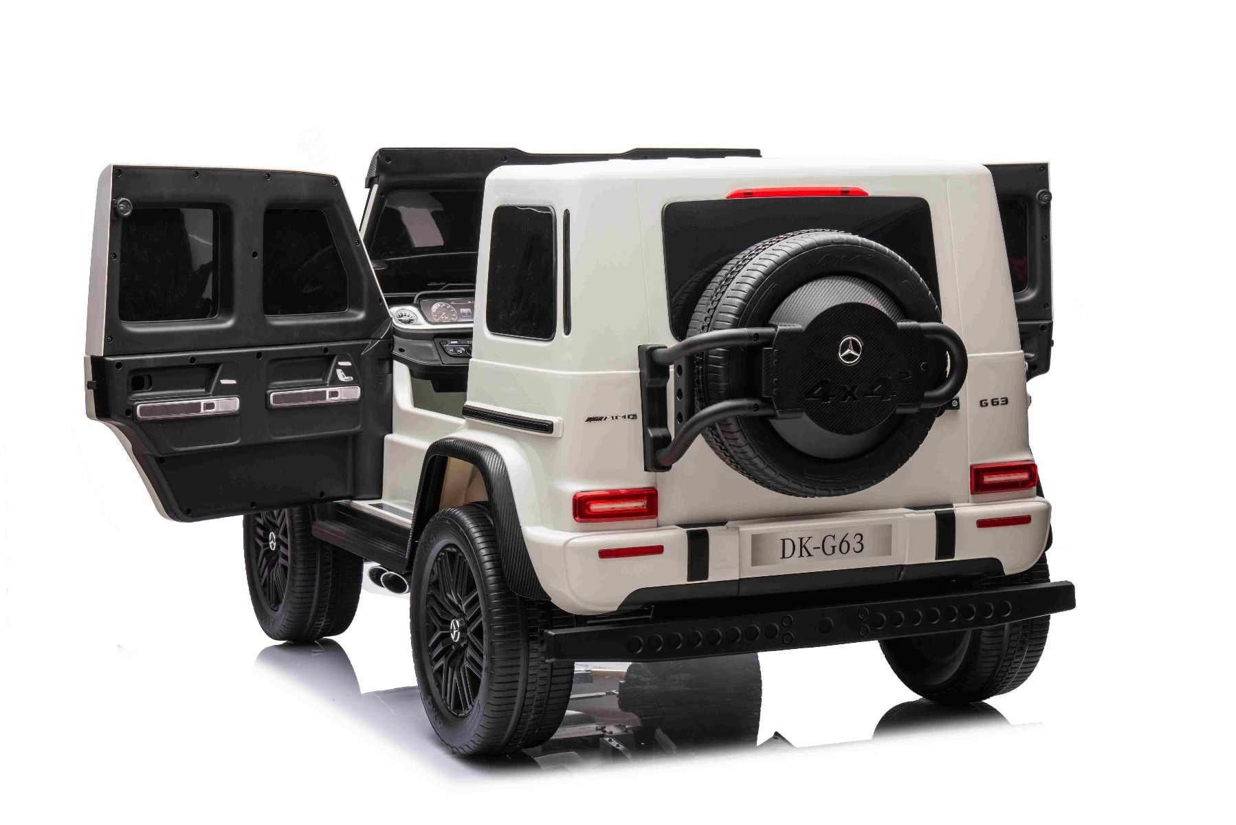 Voiture électrique Mercedes-Benz G63 AMG 4x4² Biplace 12V, blanc, Lecteur MP3 avec entrée USB/AUX, Conduite 4x4, Batterie 12V14Ah, Roues EVA avec suspension, Sièges en similicuir, Télécommande, Licence
