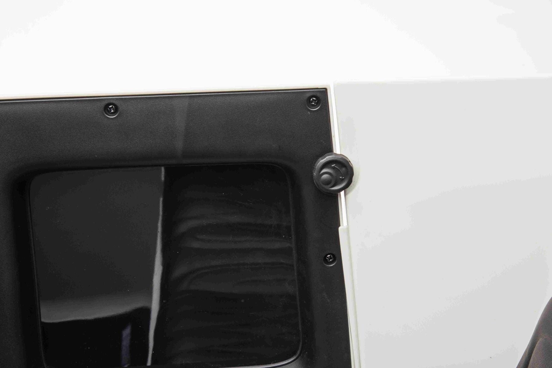 Voiture électrique Mercedes-Benz G63 AMG 4x4² Biplace 12V, blanc, Lecteur MP3 avec entrée USB/AUX, Conduite 4x4, Batterie 12V14Ah, Roues EVA avec suspension, Sièges en similicuir, Télécommande, Licence