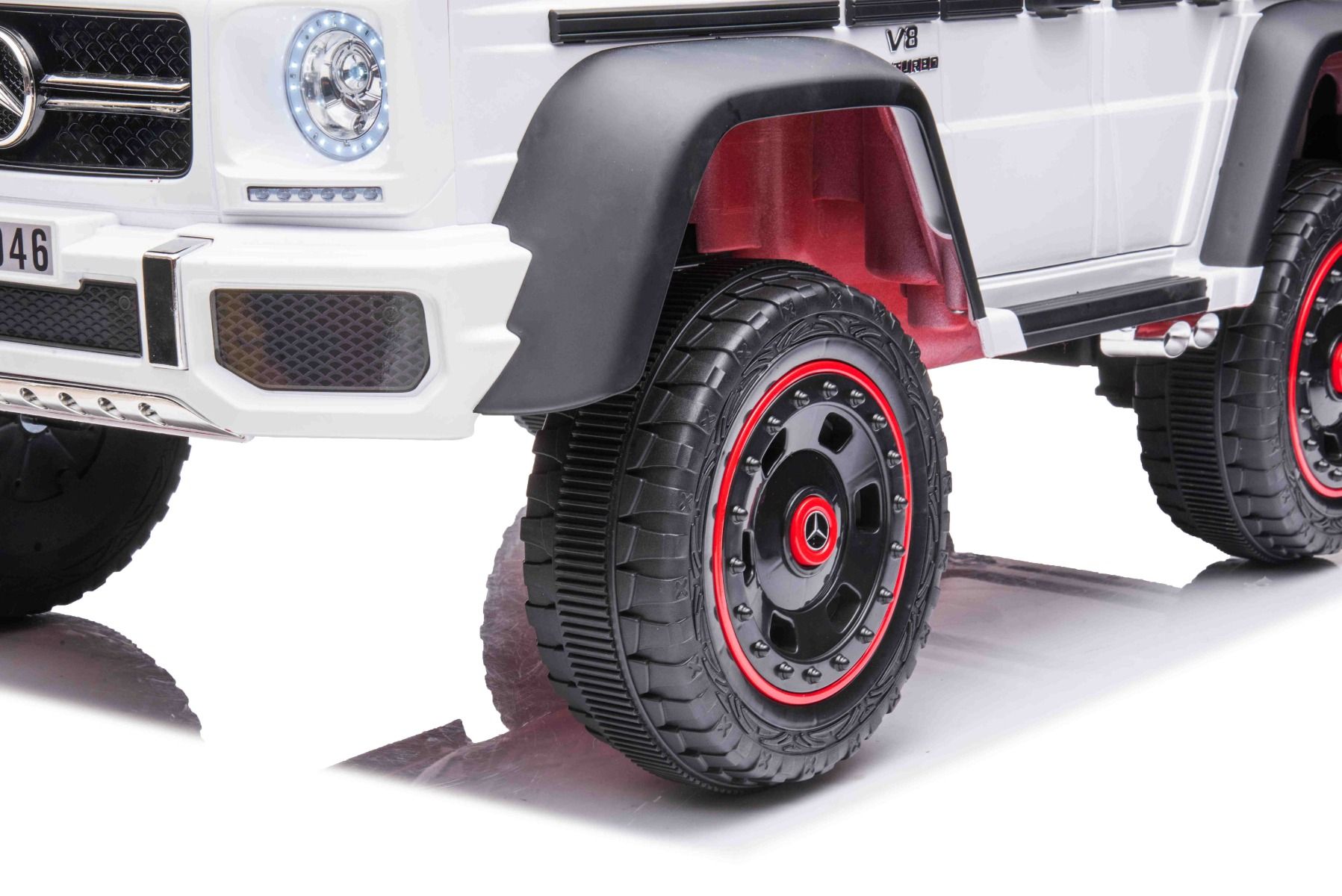 Voiture électrique à conducteur porté Mercedes-Benz G63 AMG 6X6, Monoplace,blanc, 6 Roues avec suspension indépendante, Entraînement 2 moteurs 45W, Batterie 12V10AH, Roues et siège en plastique, Télécommande, Licenced