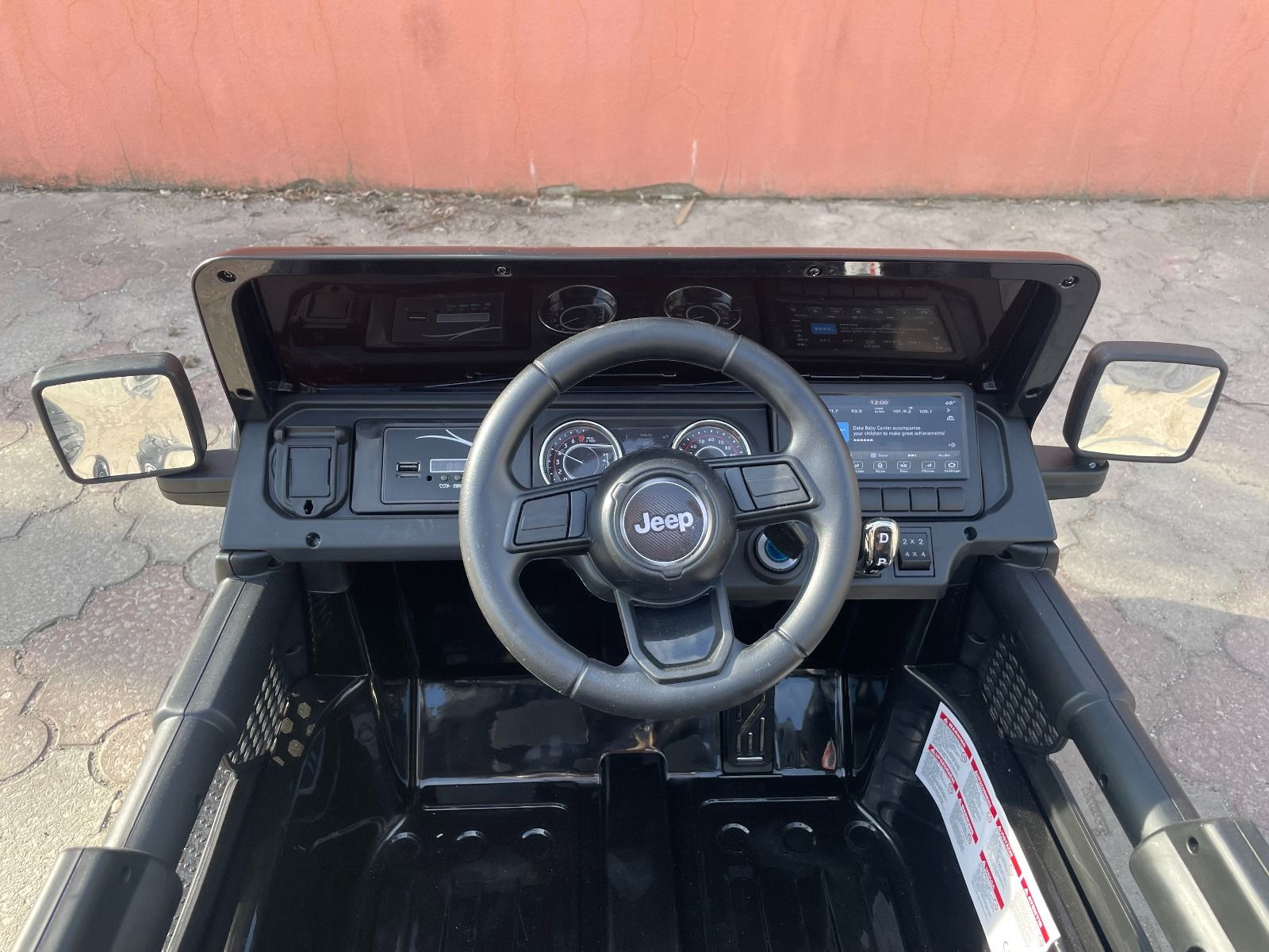 4x4 Voiture électrique pour enfants 12V JEEP Wrangler, Blanc, Siège double en similicuir, Radio avec entrée Bluetooth et USB, Transmission 4x4, Batterie au lithium, Roues EVA, Essieux de suspension, Télécommande 2,4 GHz, Licence